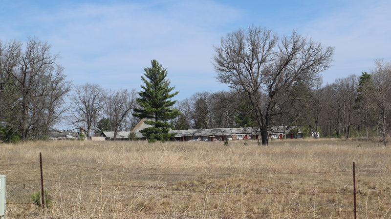 Fonro Lodge Resort Motel (Cole Creek) - April 16 Photo